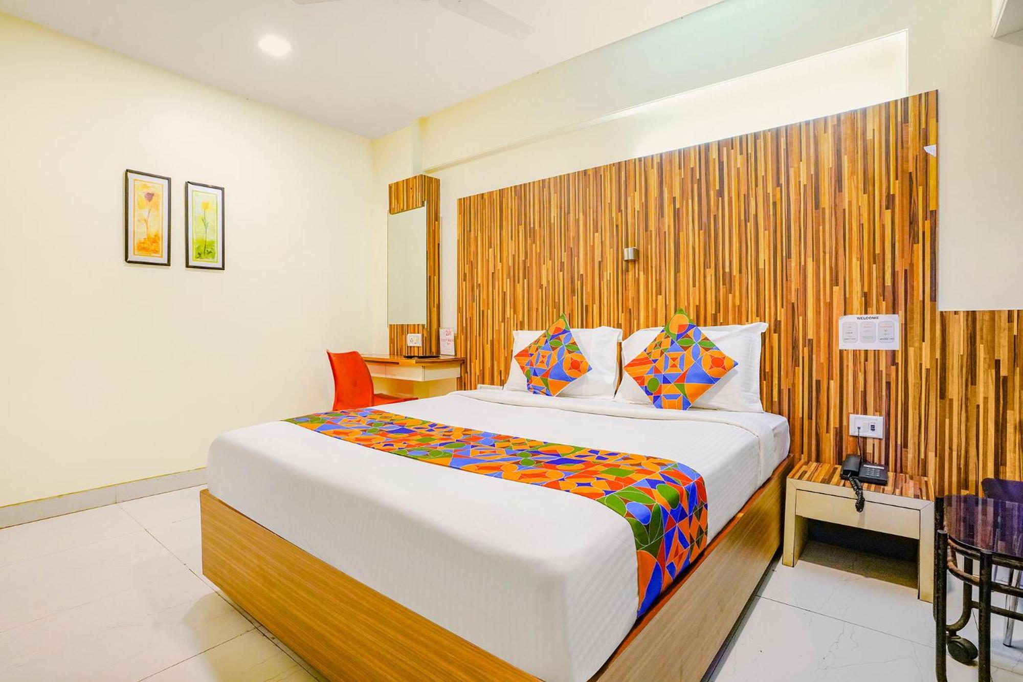 Hotel Fabexpress Kuber - Nr Apmc Vashi, Navi Mumbai Esterno foto